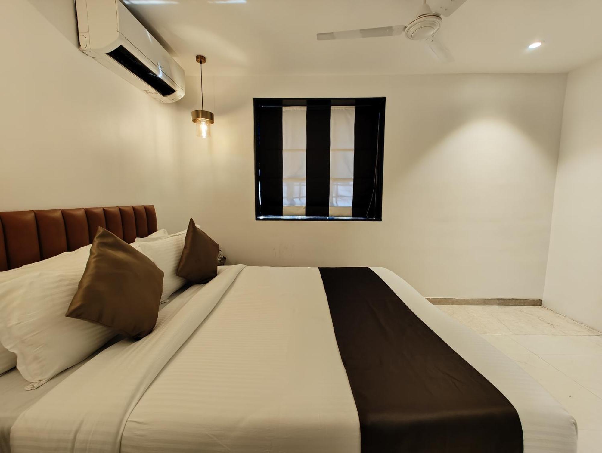 The Majlis Hotel - Colaba Mumbai Exterior photo