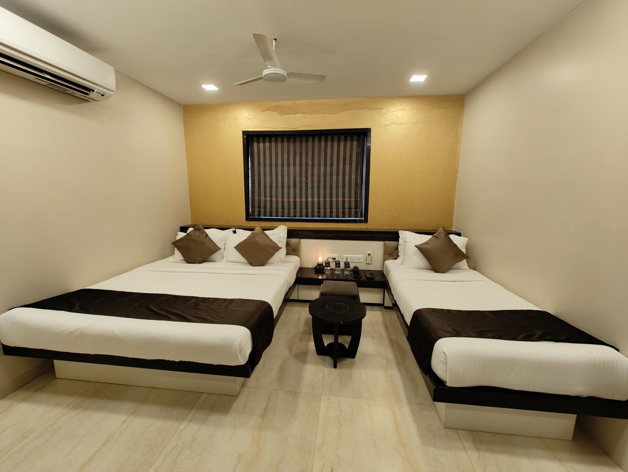 The Majlis Hotel - Colaba Mumbai Exterior photo